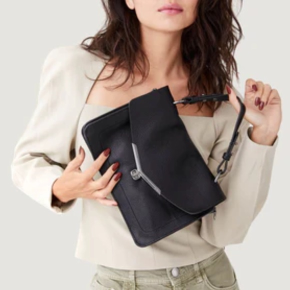 Botkier Handbags - Botkier Valentina Leather Satchel N151-7